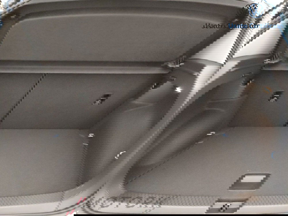 Volkswagen T-Cross nuova a Varese (11)