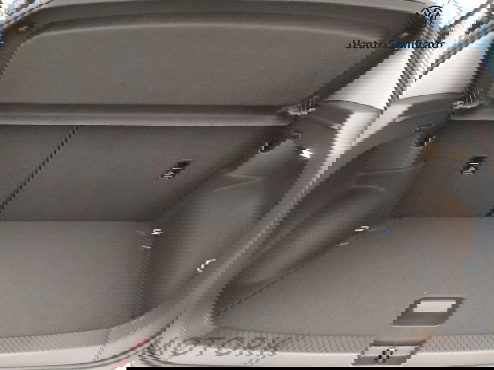 Volkswagen T-Cross nuova a Varese (11)