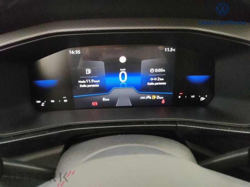 Volkswagen T-Cross nuova a Varese (15)