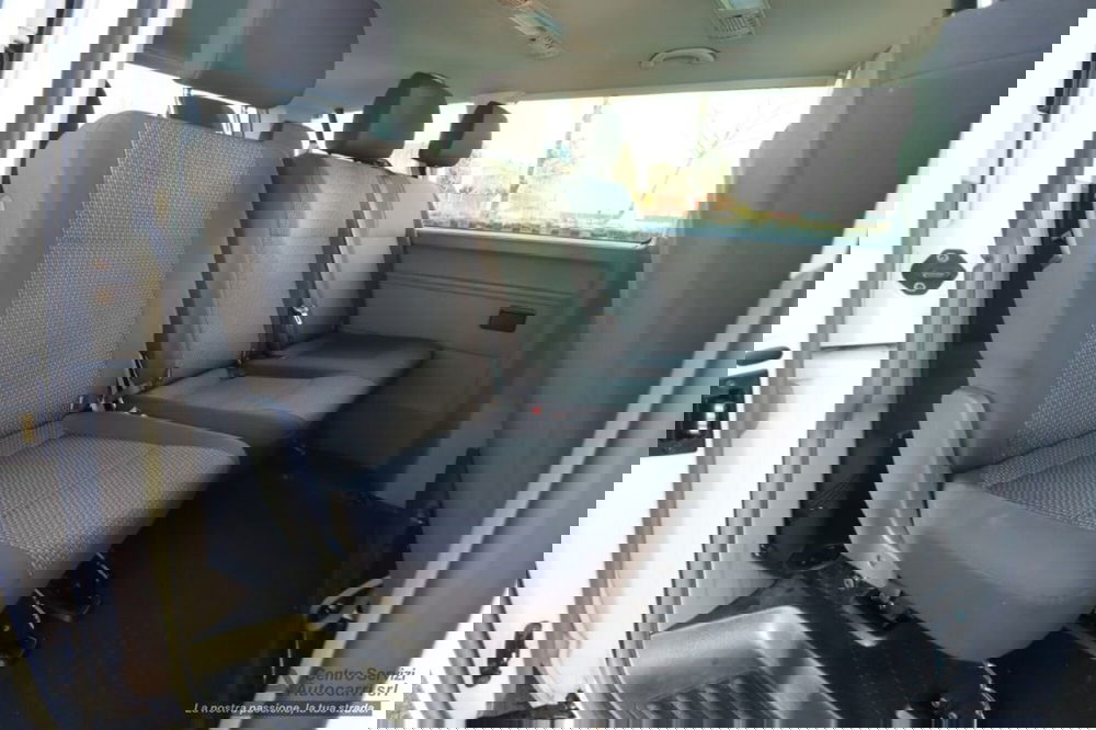 Volkswagen Veicoli Commerciali Caravelle usata a Bologna (9)