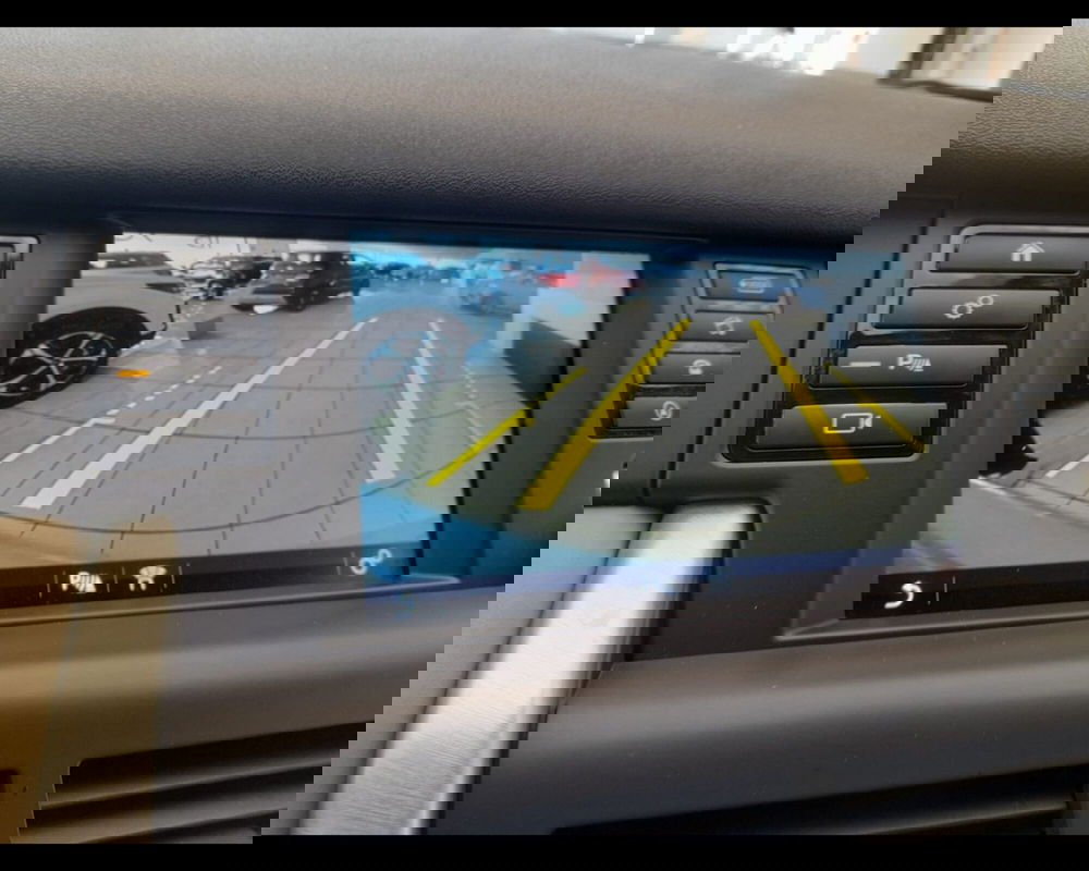 Land Rover Discovery Sport usata a Alessandria (11)