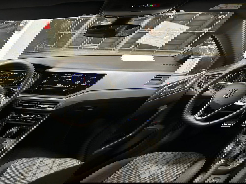 Volkswagen Polo nuova a Lecco (6)