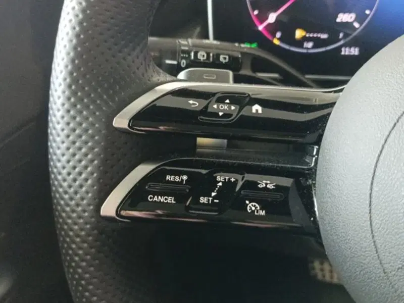 Mercedes-Benz GLC usata a Milano (11)