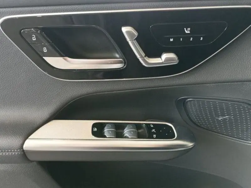 Mercedes-Benz GLC usata a Milano (12)