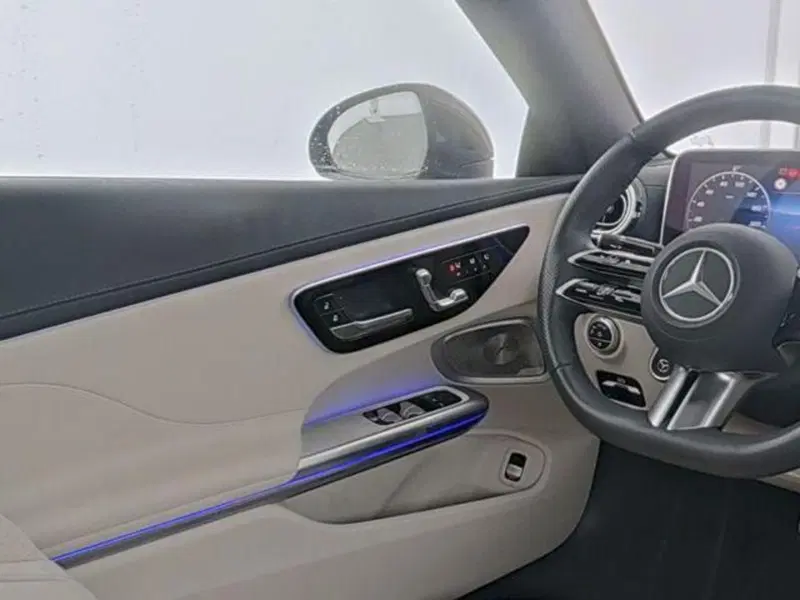 Mercedes-Benz CLE Cabrio usata a Milano (6)