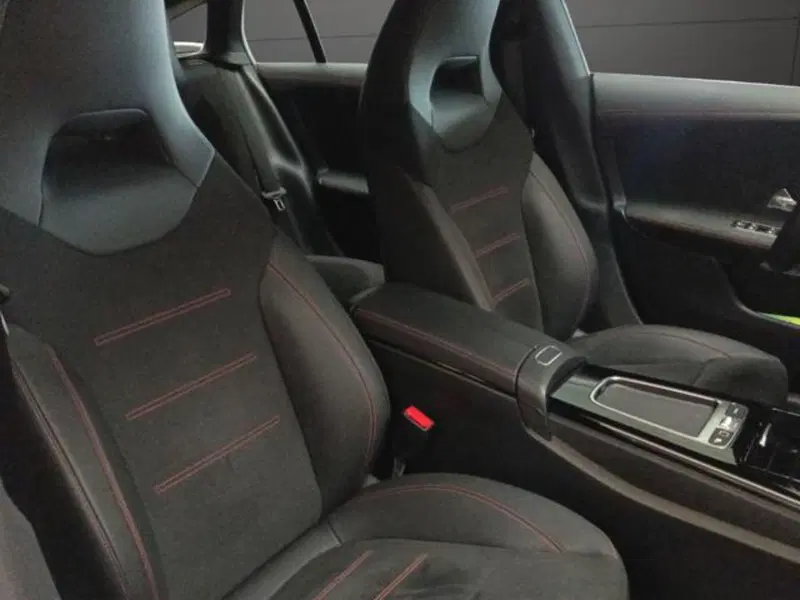 Mercedes-Benz CLA Shooting Brake usata a Milano (15)