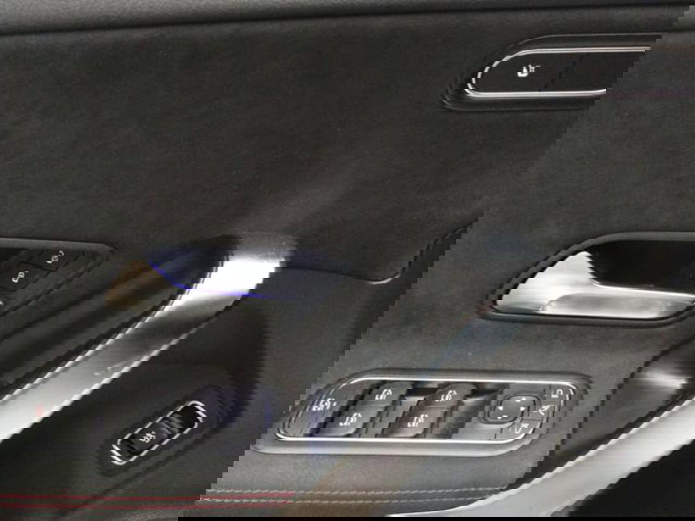 Mercedes-Benz CLA Shooting Brake usata a Milano (17)