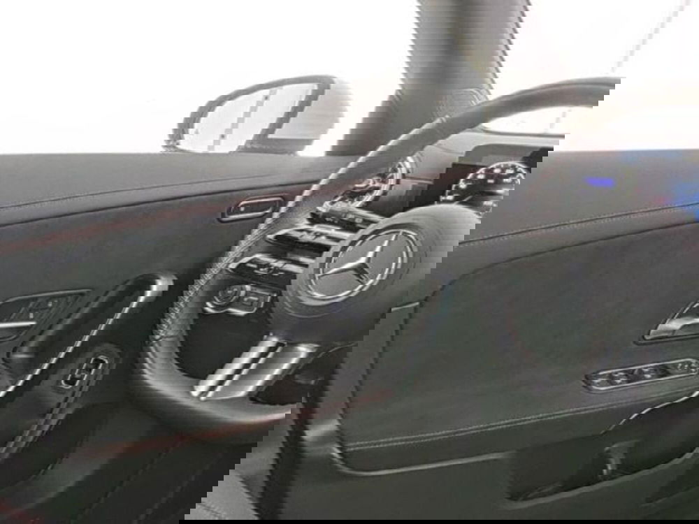 Mercedes-Benz CLA Shooting Brake usata a Milano (6)