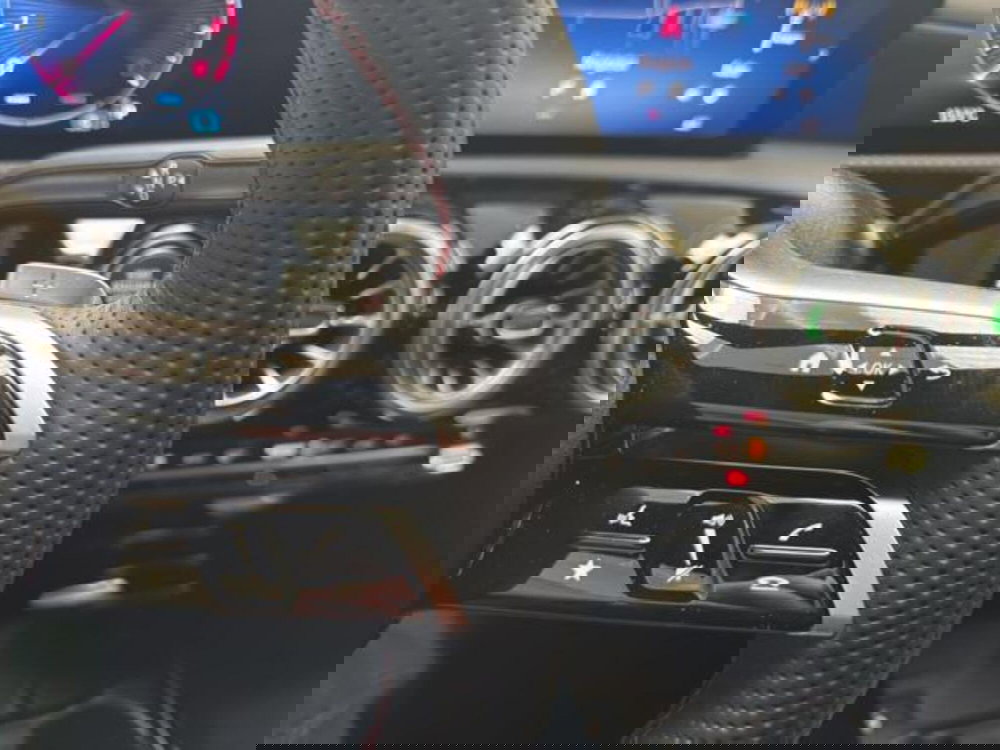 Mercedes-Benz Classe A Sedan usata a Milano (12)