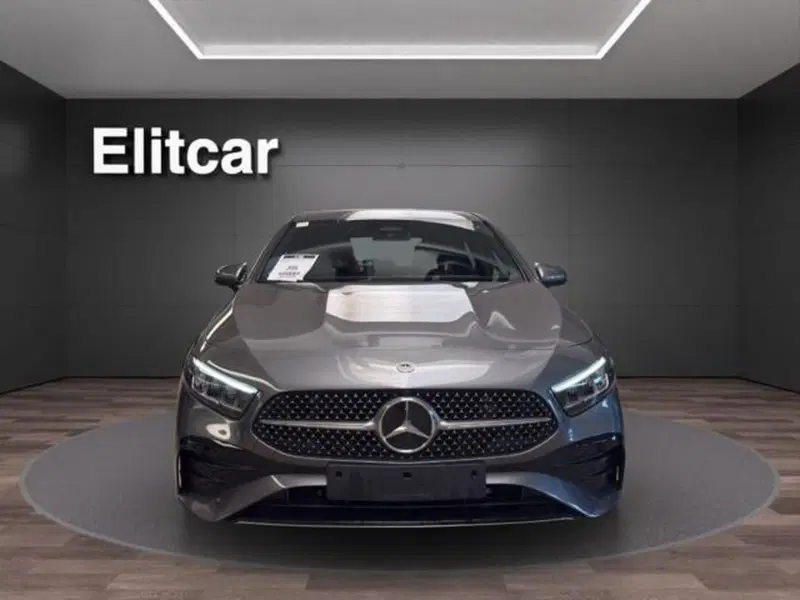 Mercedes-Benz Classe A Sedan usata a Milano (4)