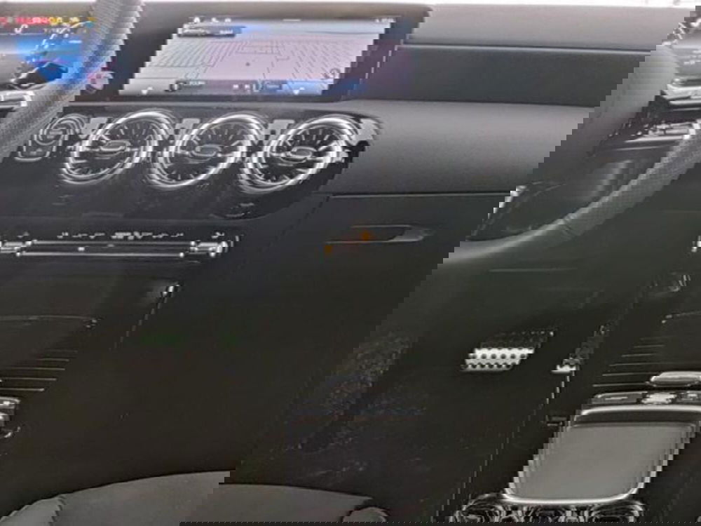 Mercedes-Benz Classe A Sedan usata a Milano (7)
