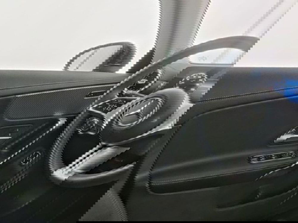 Mercedes-Benz CLA Shooting Brake usata a Milano (6)