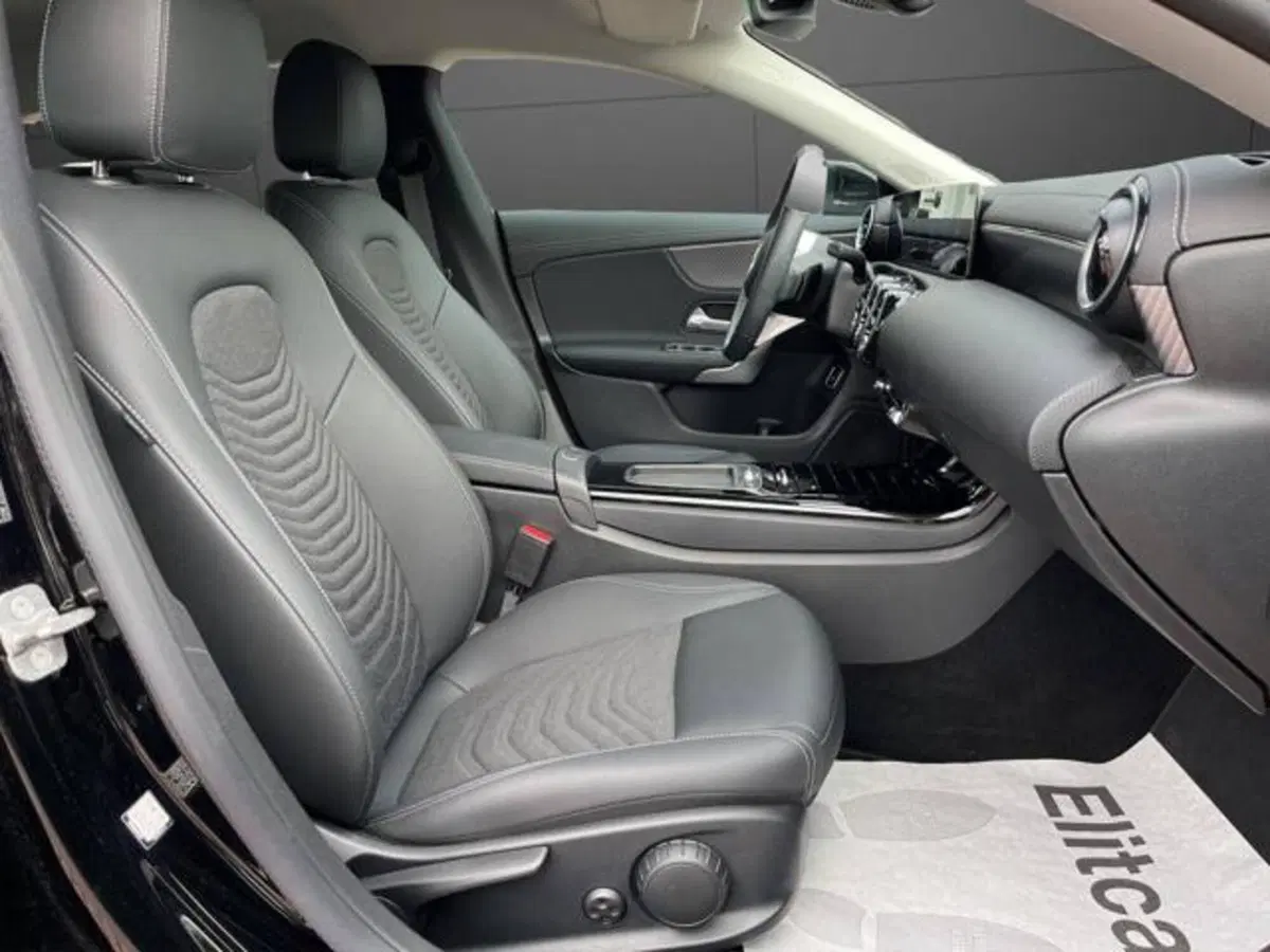 Mercedes-Benz CLA Shooting Brake usata a Milano (10)