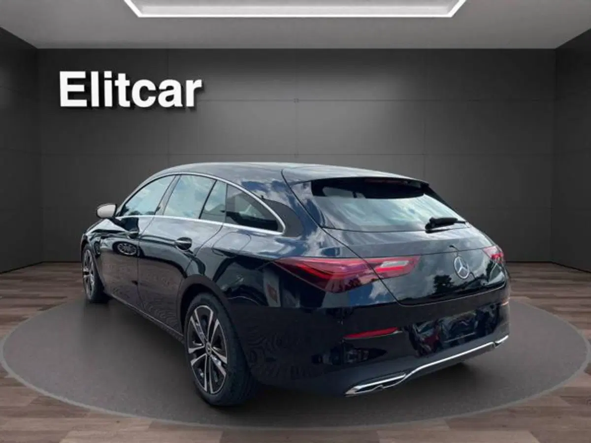 Mercedes-Benz CLA Shooting Brake usata a Milano (3)