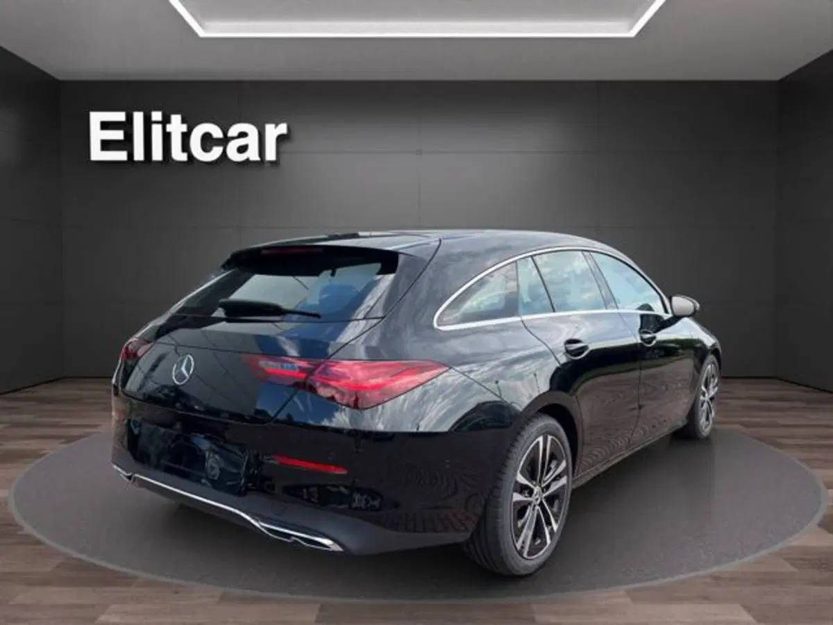 Mercedes-Benz CLA Shooting Brake usata a Milano (6)