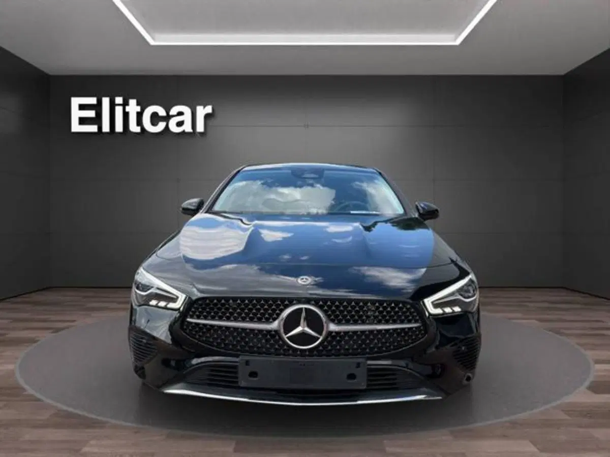 Mercedes-Benz CLA Shooting Brake usata a Milano (8)