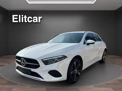 Mercedes-Benz Classe A Sedan 250 e phev Progressive Advanced Plus auto del 2024 usata a Magenta