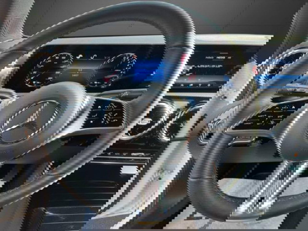 Mercedes-Benz Classe A Sedan usata a Milano (16)