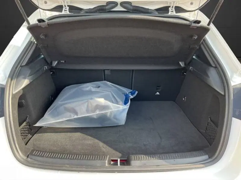 Mercedes-Benz Classe A Sedan usata a Milano (6)