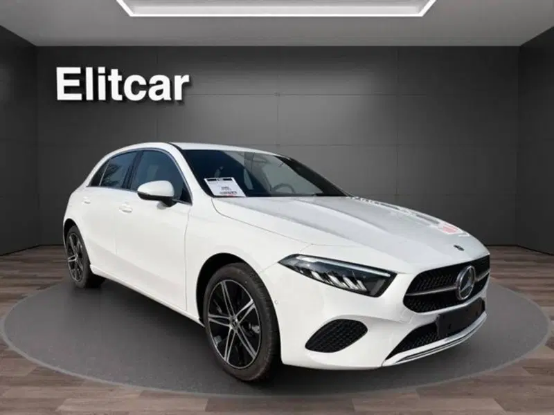 Mercedes-Benz Classe A Sedan usata a Milano (8)