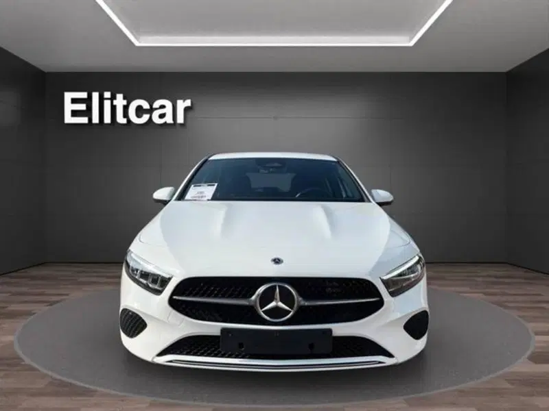 Mercedes-Benz Classe A Sedan usata a Milano (9)