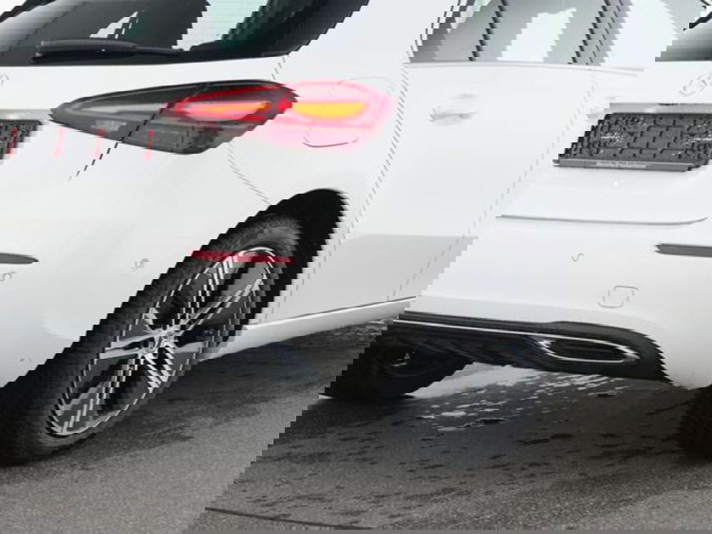 Mercedes-Benz Classe A Sedan usata a Milano (9)