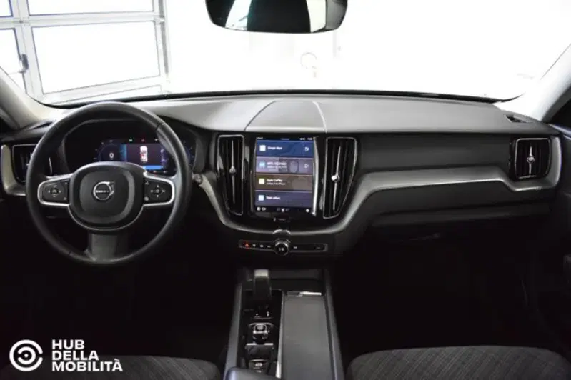 Volvo XC60 usata a Perugia (10)