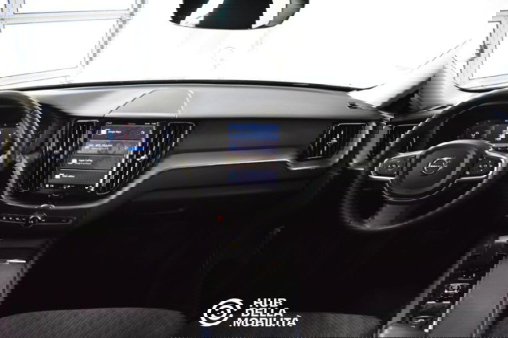 Volvo XC60 usata a Perugia (10)