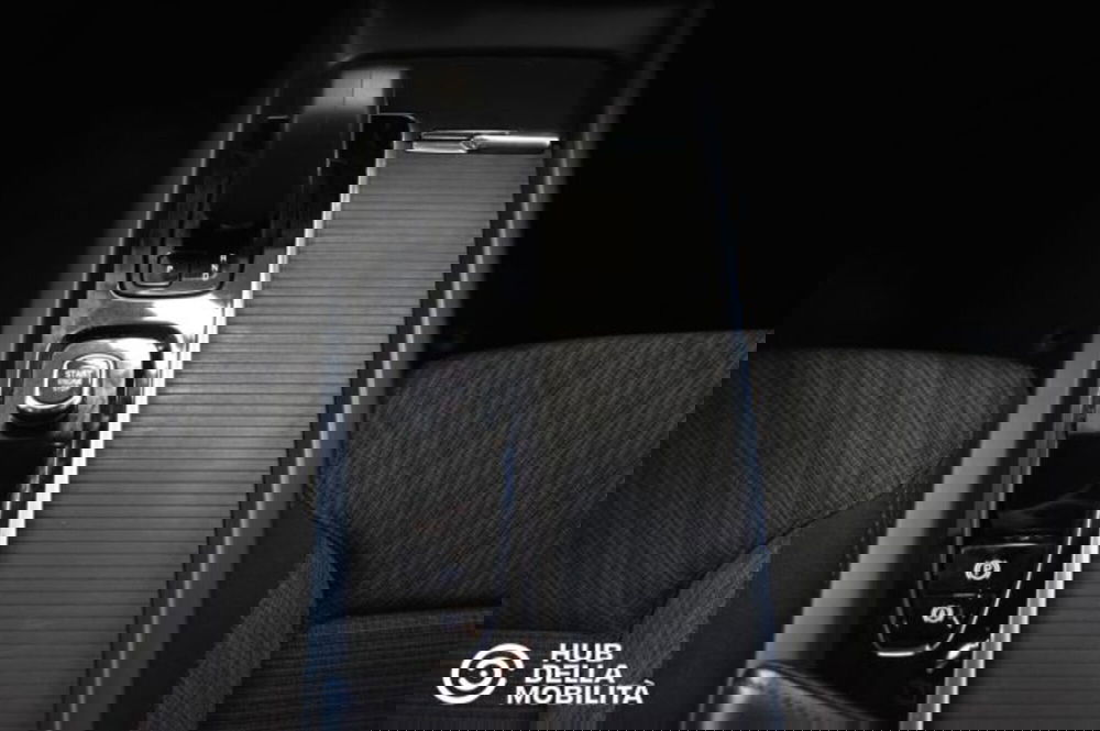 Volvo XC60 usata a Perugia (12)