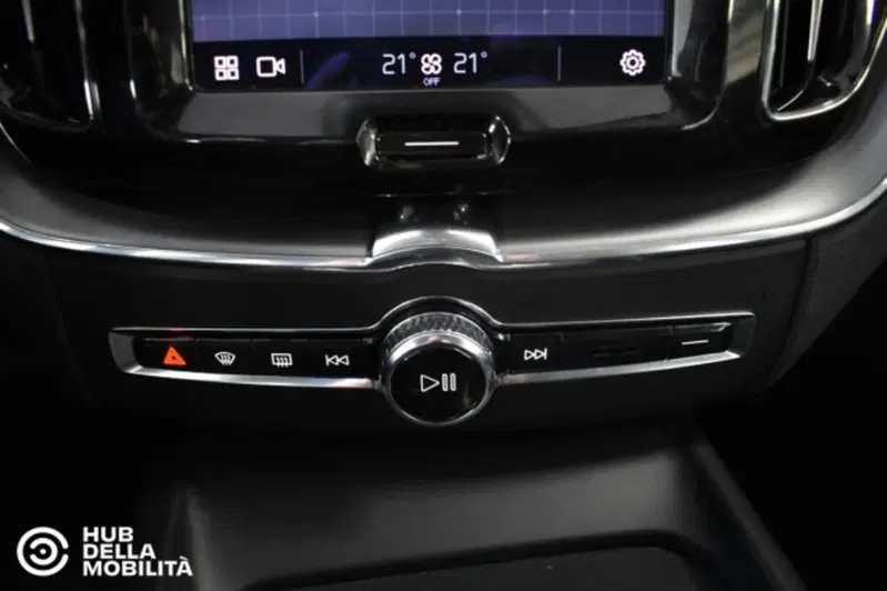 Volvo XC60 usata a Perugia (13)