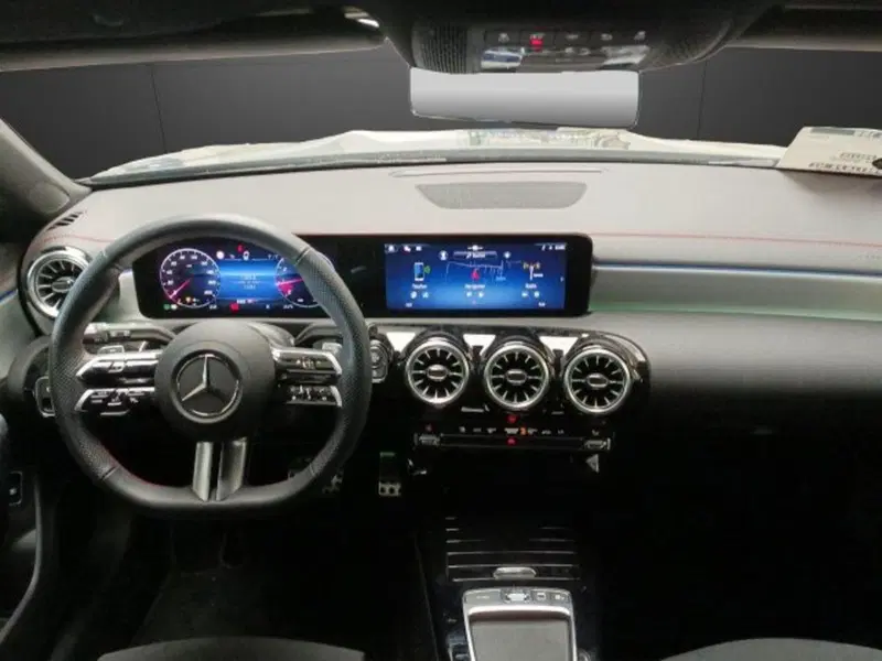 Mercedes-Benz CLA Shooting Brake usata a Novara (10)