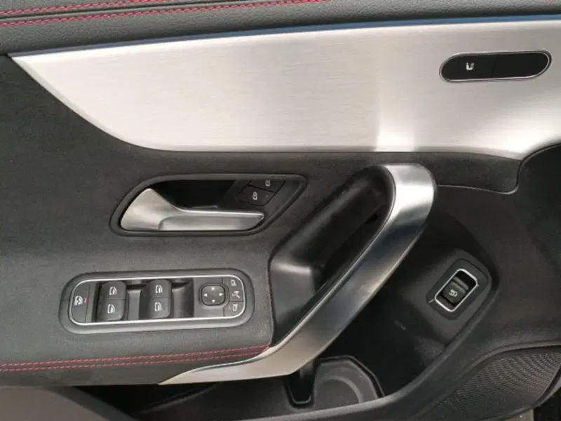 Mercedes-Benz CLA Shooting Brake usata a Novara (17)