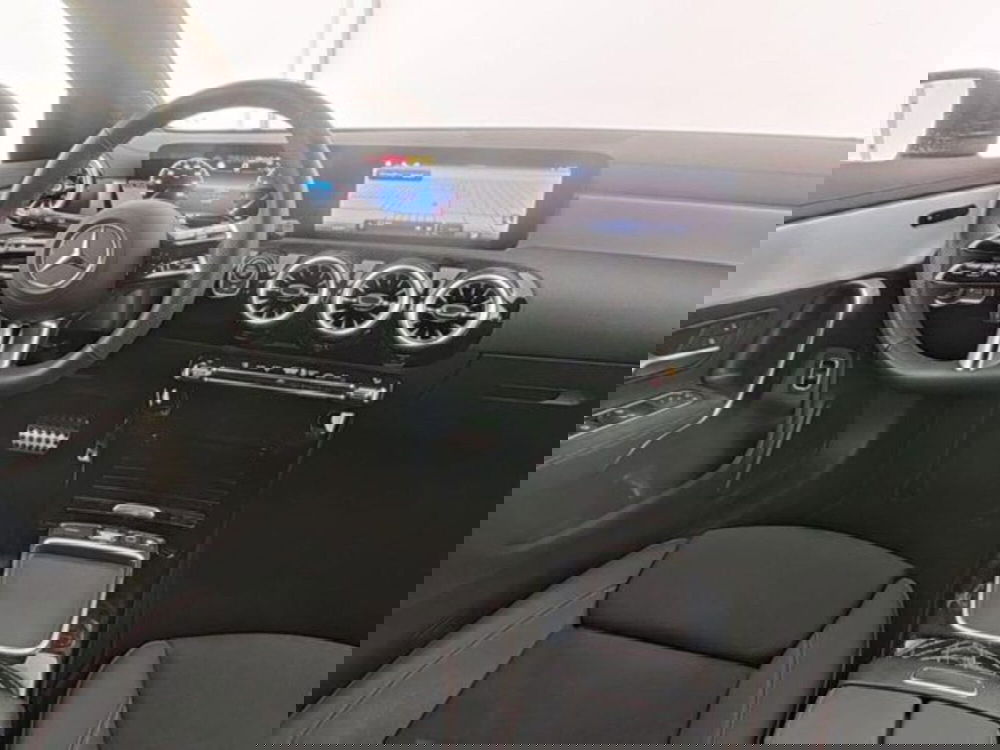 Mercedes-Benz CLA Shooting Brake usata a Novara (5)