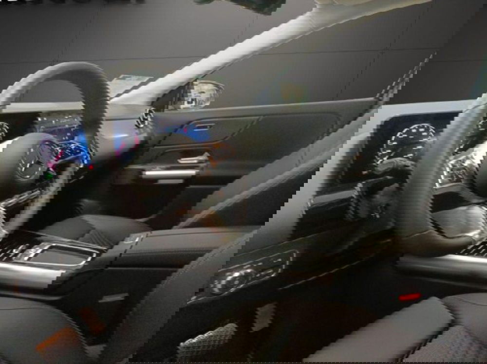 Mercedes-Benz GLA SUV usata a Novara (11)