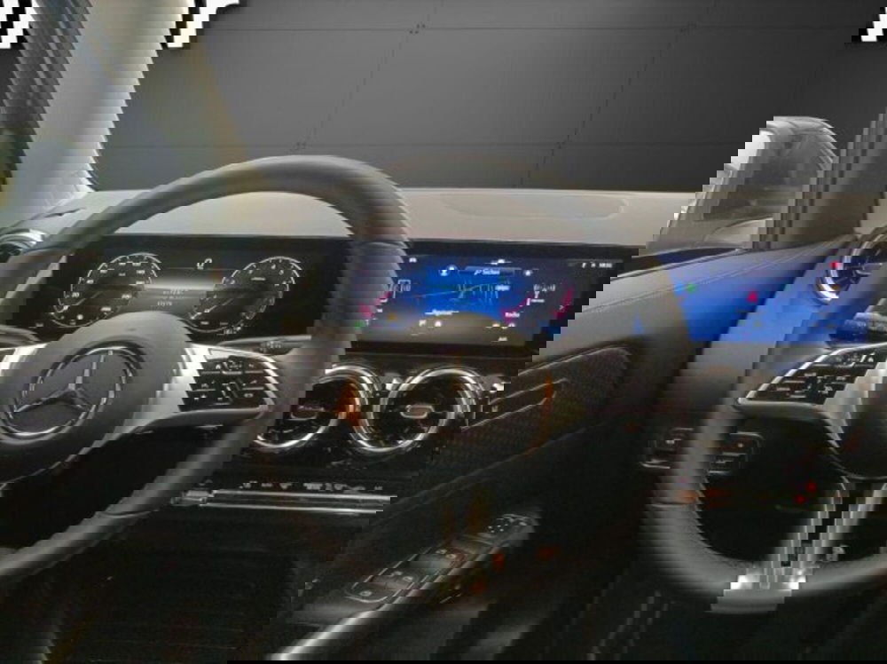 Mercedes-Benz GLA SUV usata a Novara (16)