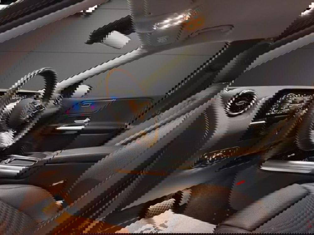 Mercedes-Benz Classe B usata a Novara (9)