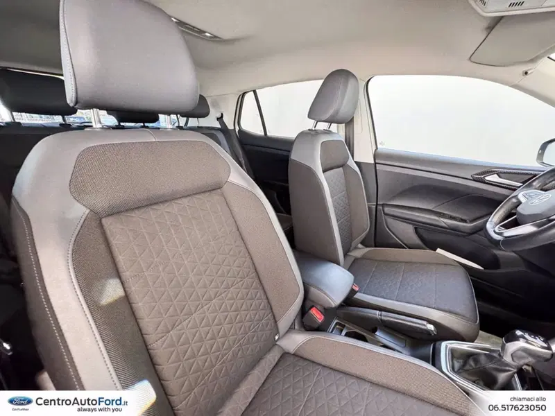 Volkswagen T-Cross usata a Roma (7)