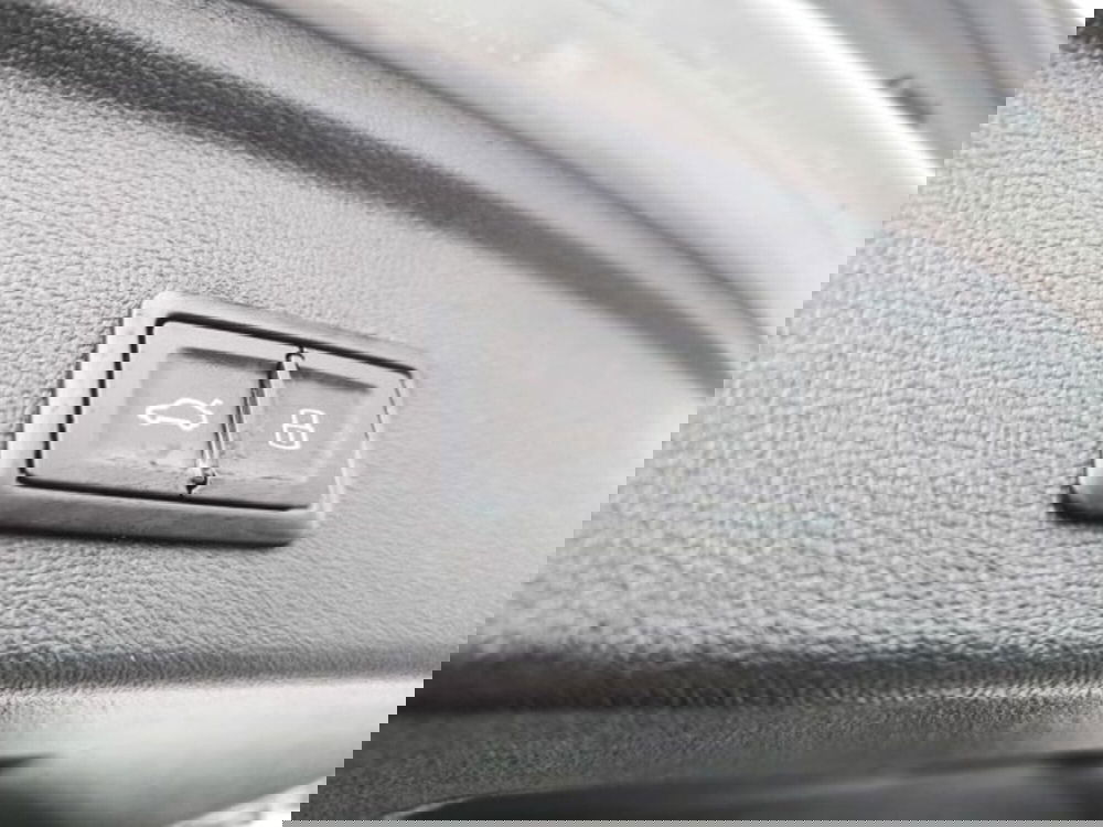 Audi S3 Sportback usata a Livorno (8)