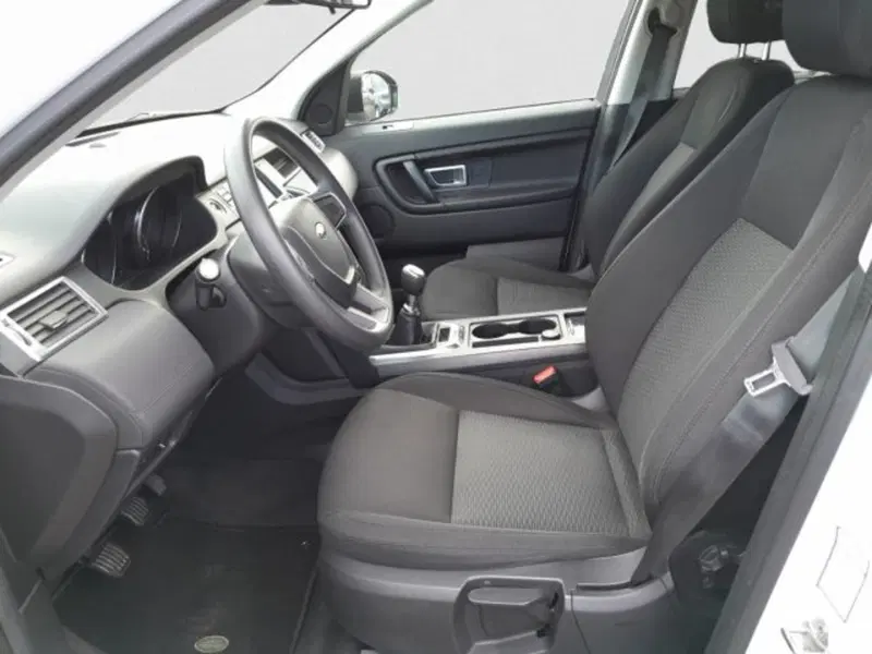 Land Rover Discovery Sport usata a Livorno (10)