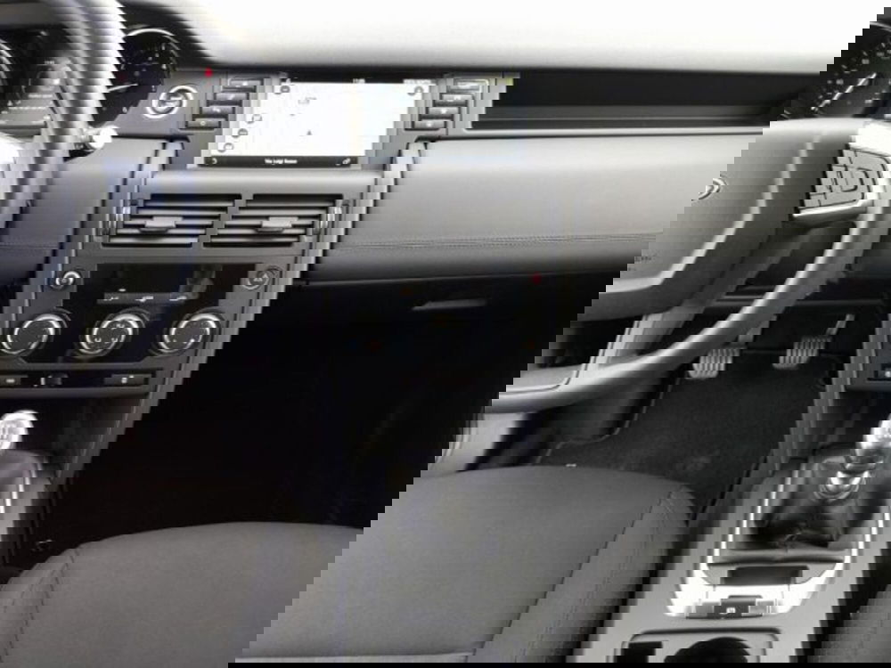Land Rover Discovery Sport usata a Livorno (14)