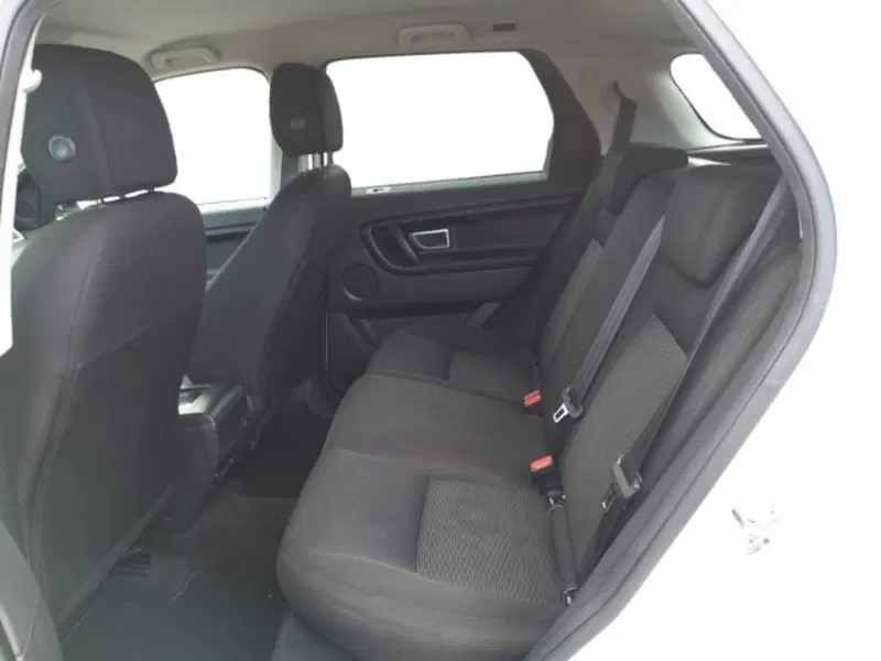 Land Rover Discovery Sport usata a Livorno (16)