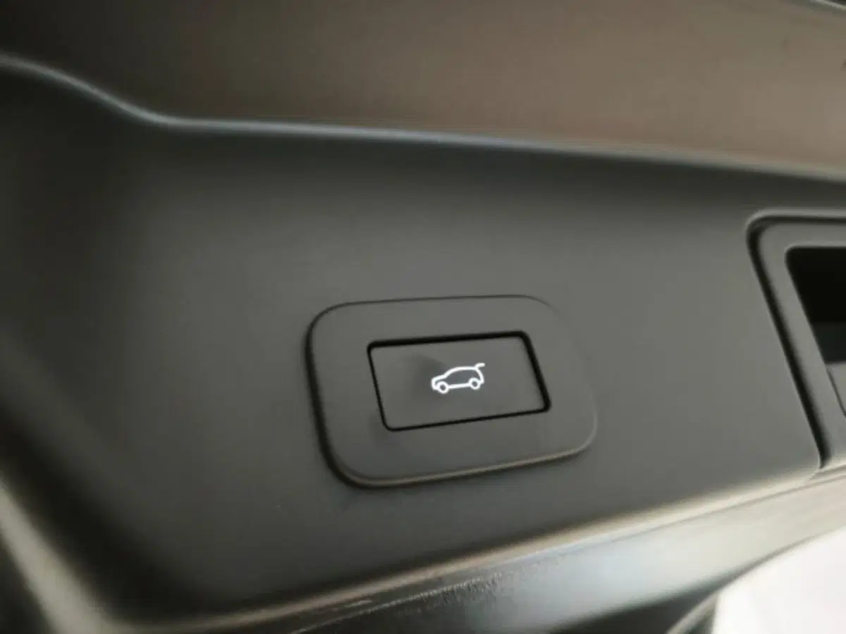 Land Rover Range Rover Evoque nuova a Livorno (19)