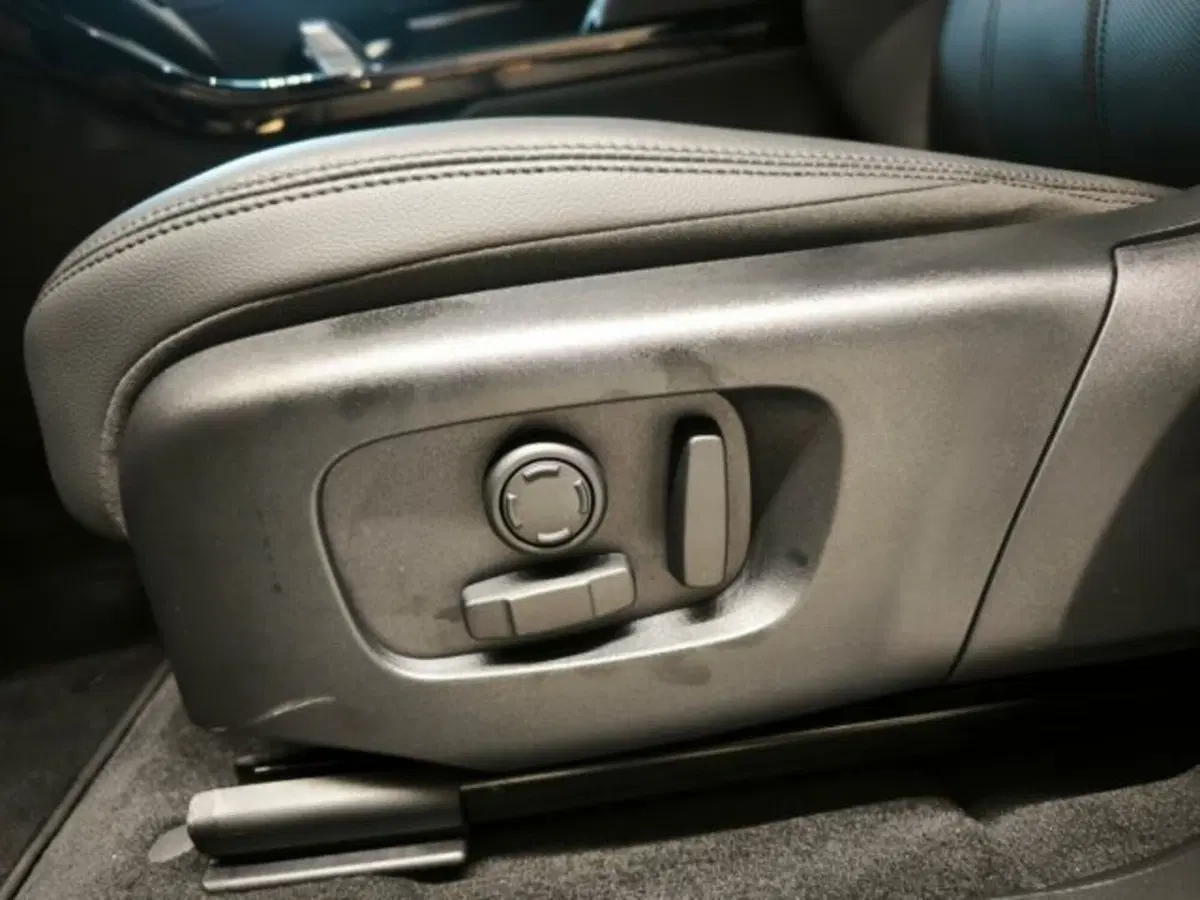 Land Rover Range Rover Evoque nuova a Livorno (20)
