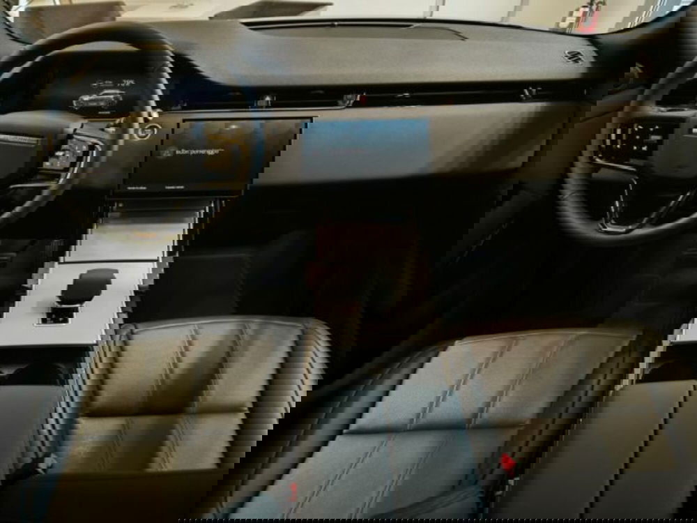 Land Rover Range Rover Evoque nuova a Livorno (4)