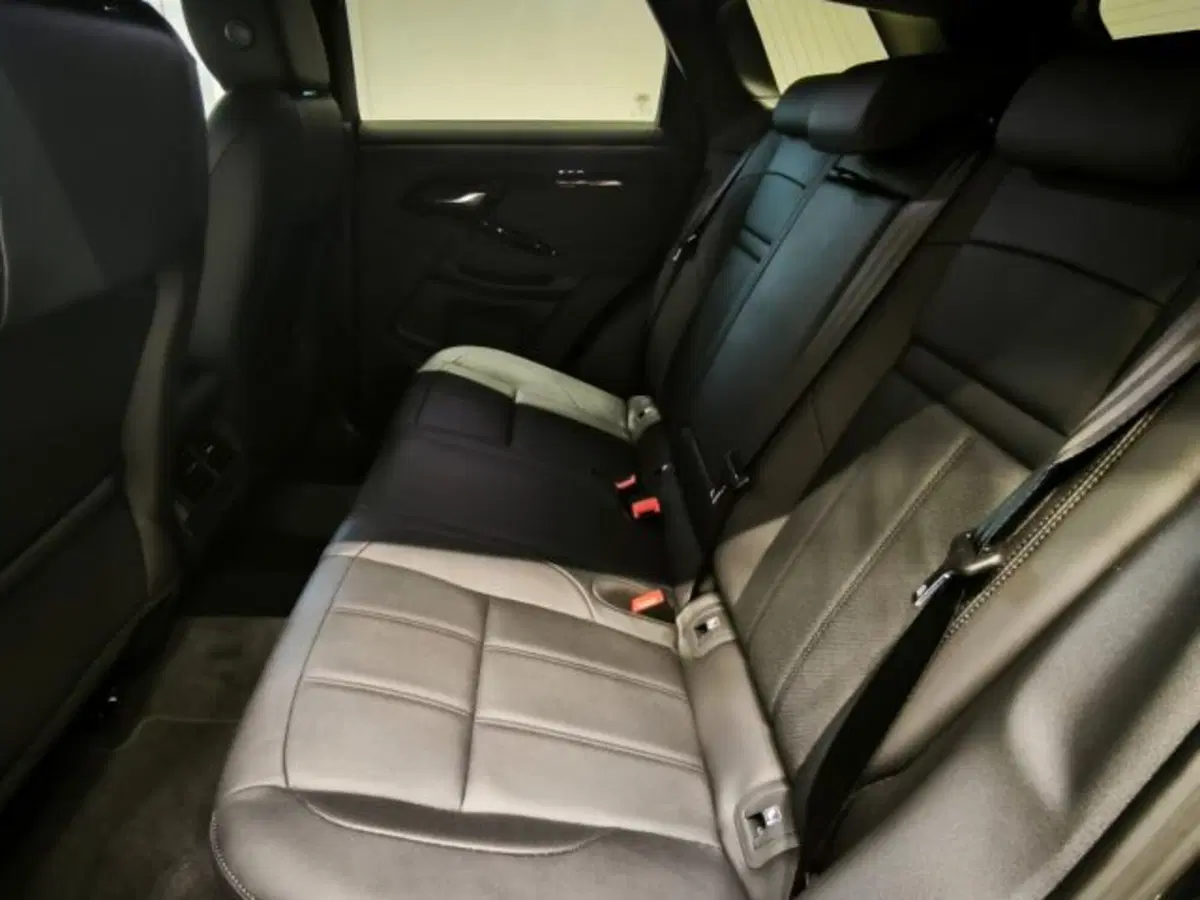 Land Rover Range Rover Evoque nuova a Livorno (5)