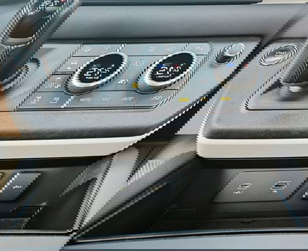 Land Rover Defender usata a Livorno (10)