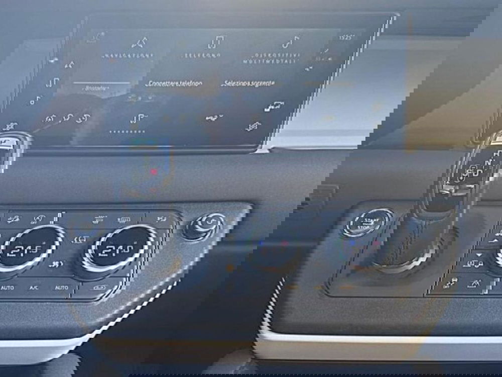 Land Rover Defender usata a Livorno (9)