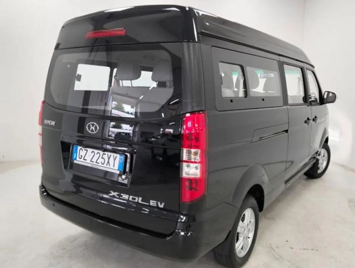 SHINERAY X30L nuova a Como (2)