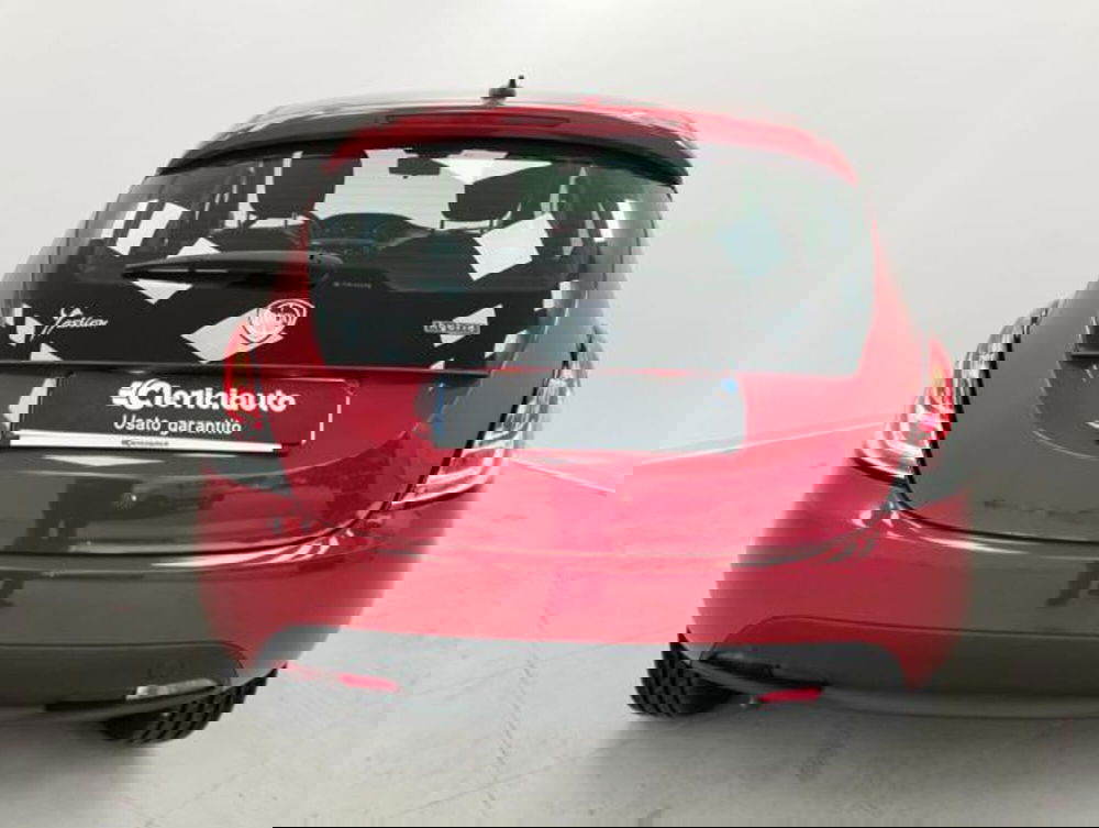 Lancia Ypsilon usata a Como (7)