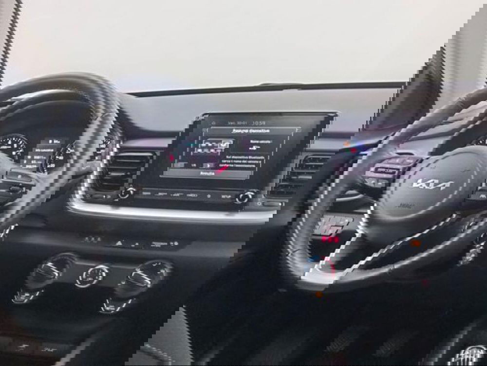 Kia Stonic usata a Como (10)